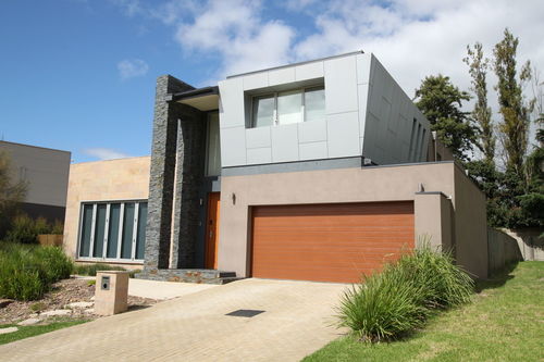 GalleryHouse2.JPG